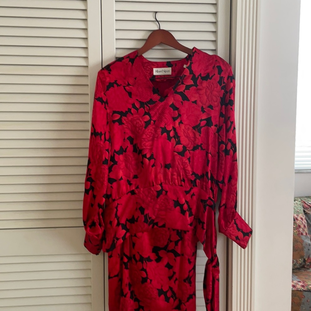 Albert nipon silk suit